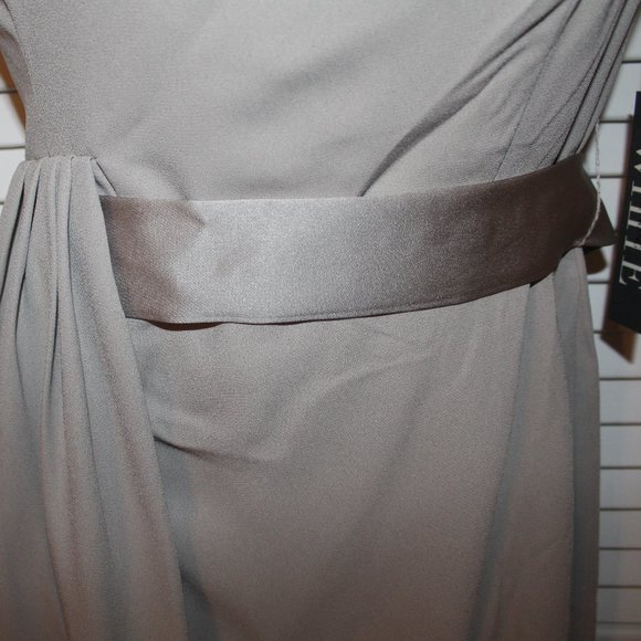 NWT LOVELY AND SMART VERA WANG - Picture 4 of 7